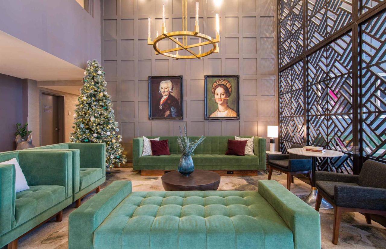 Sandman Signature Ottawa Airport Hotel Екстериор снимка
