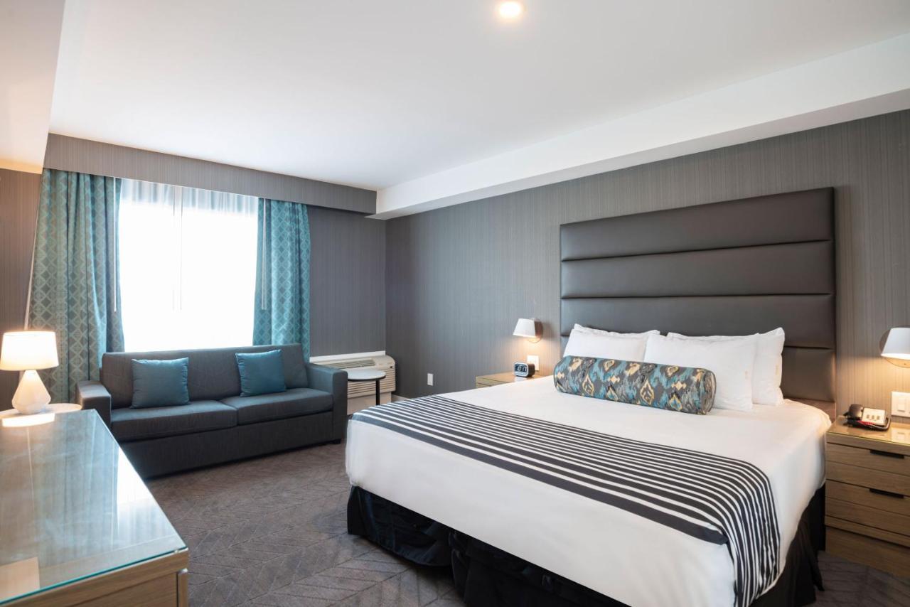 Sandman Signature Ottawa Airport Hotel Екстериор снимка