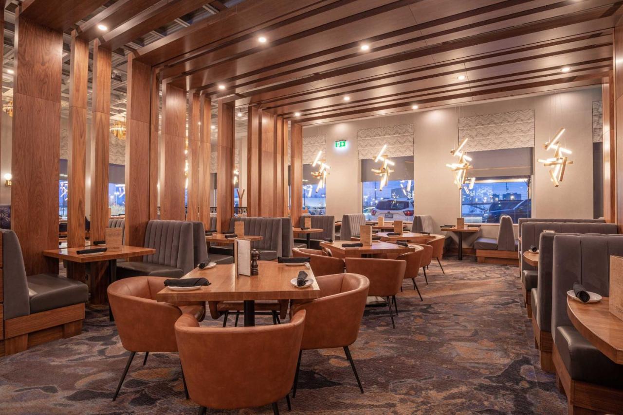 Sandman Signature Ottawa Airport Hotel Екстериор снимка