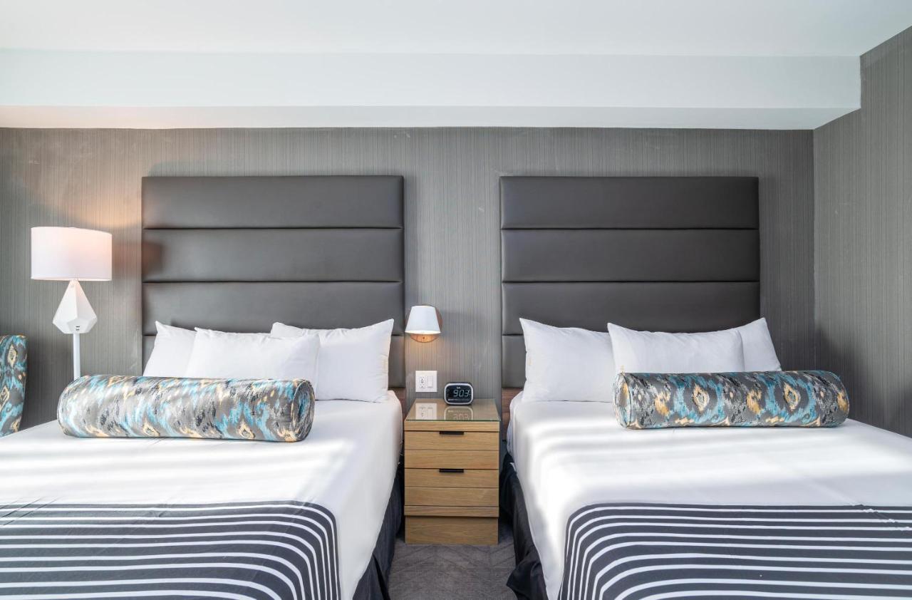 Sandman Signature Ottawa Airport Hotel Екстериор снимка