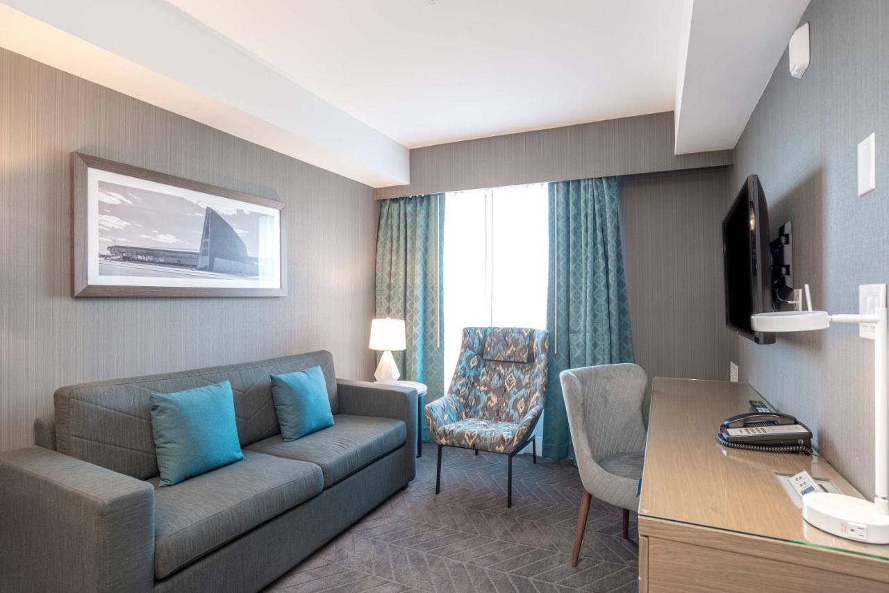 Sandman Signature Ottawa Airport Hotel Екстериор снимка
